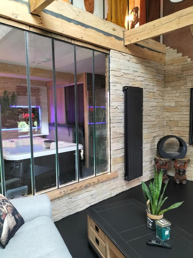 L'idyle loft érotique détente Callac Extérieur photo